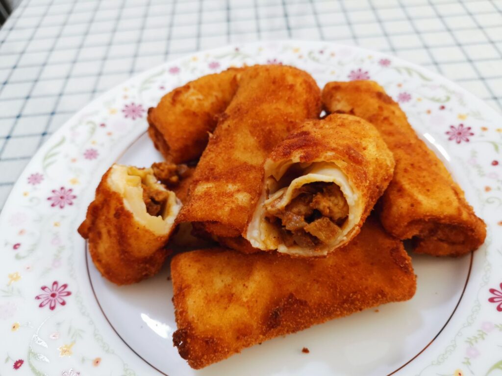 ކުކުޅު ރޯލްސް